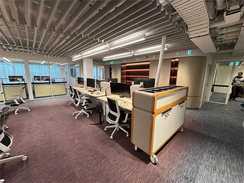 Office workstations and task seating